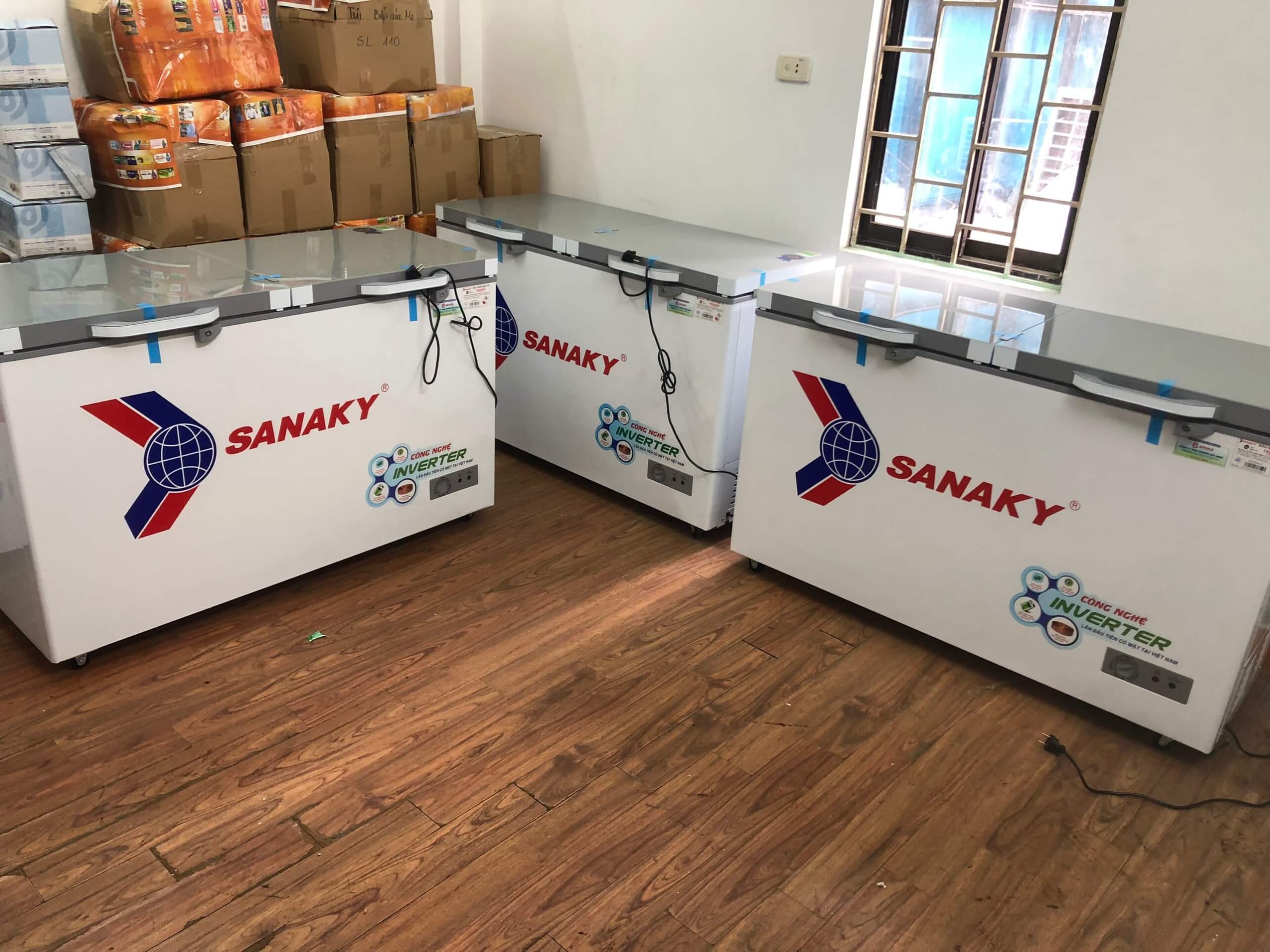 Tủ Đông 400l/305l Sanaky VH-4099A4K